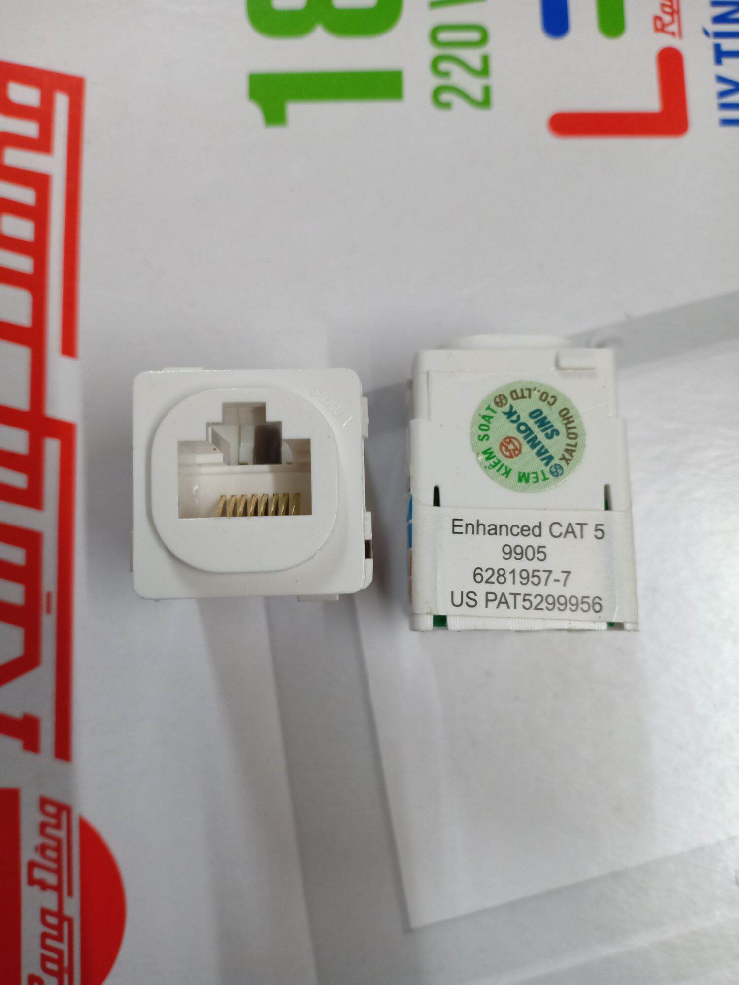Mặt hạt công tắc Sino vanlock S18