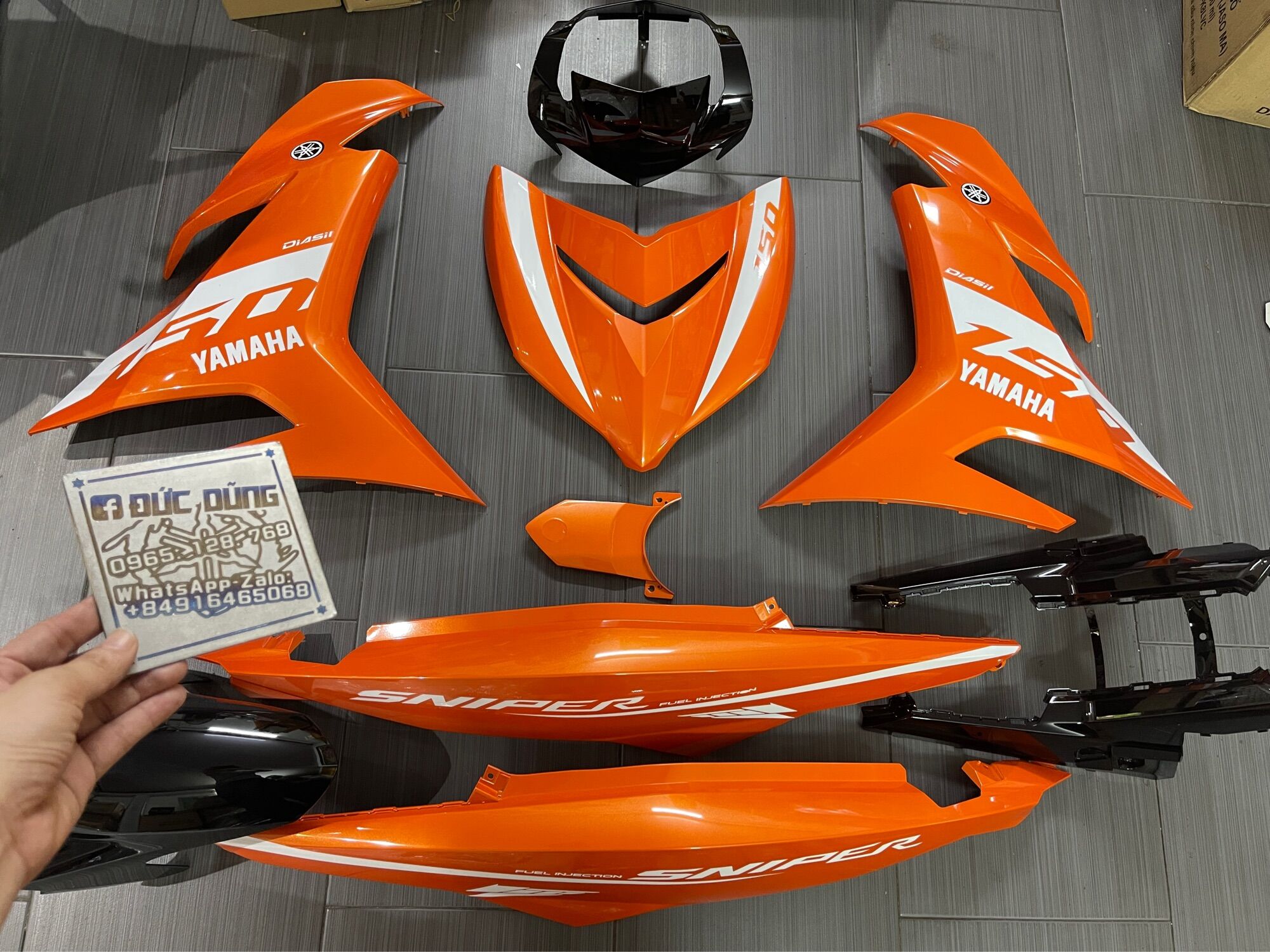 Dàn áo Ex 150 màu cam tặng kèm tem