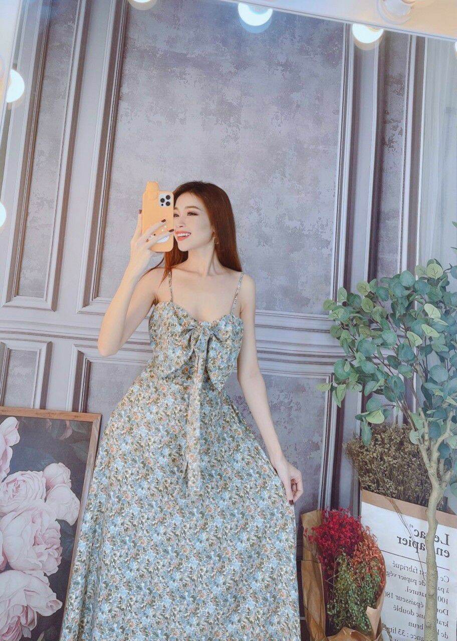 Đầm hoa nhí chất vải lụa