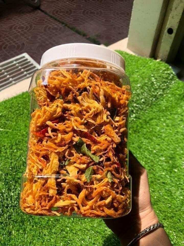 Khô gà lá chanh 
110k/500gr