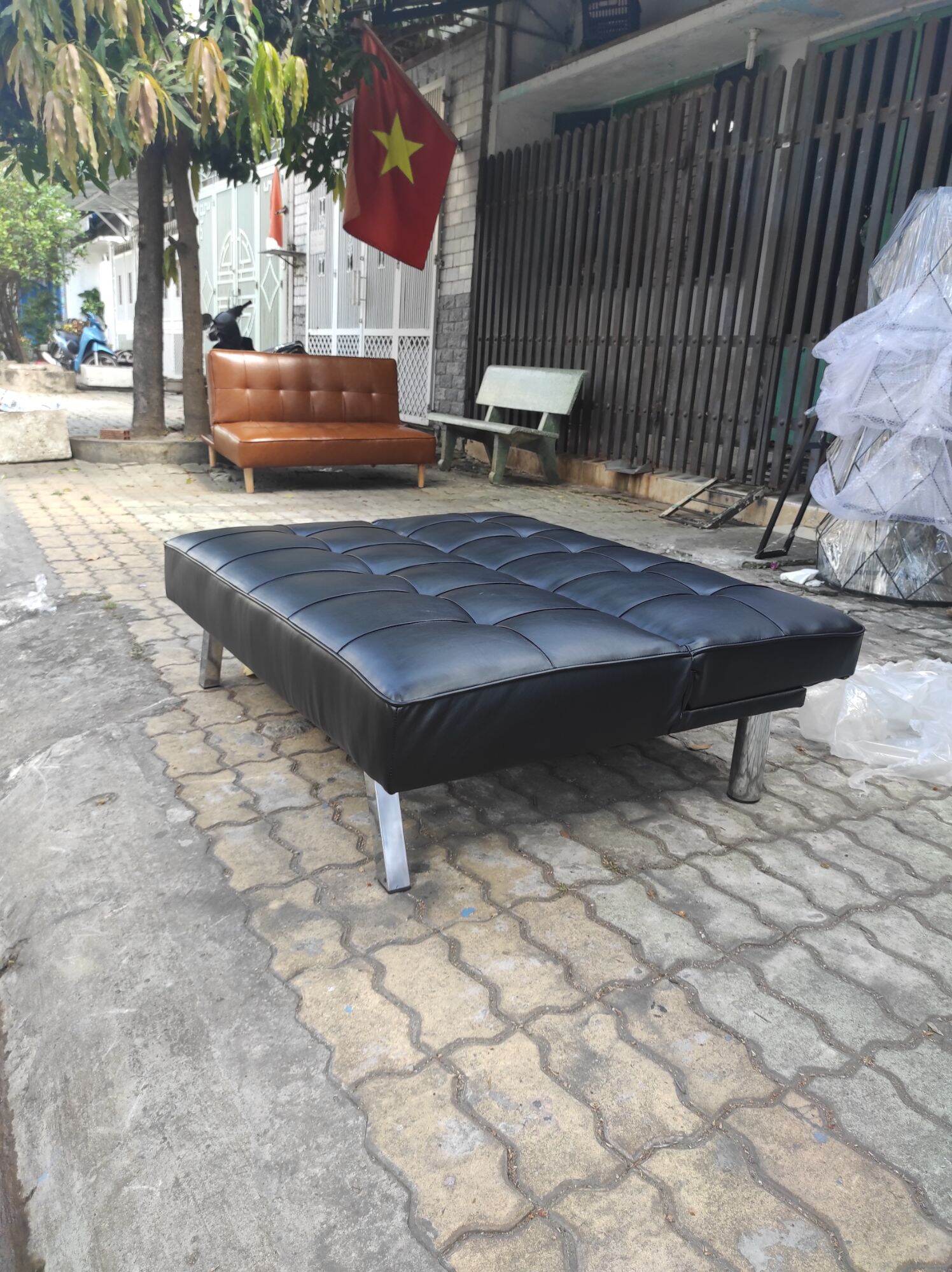 GHẾ SOFA  BED NỆM CHẤT LIỆU DA SIZE 1M2 BẬT LƯNG NẰM