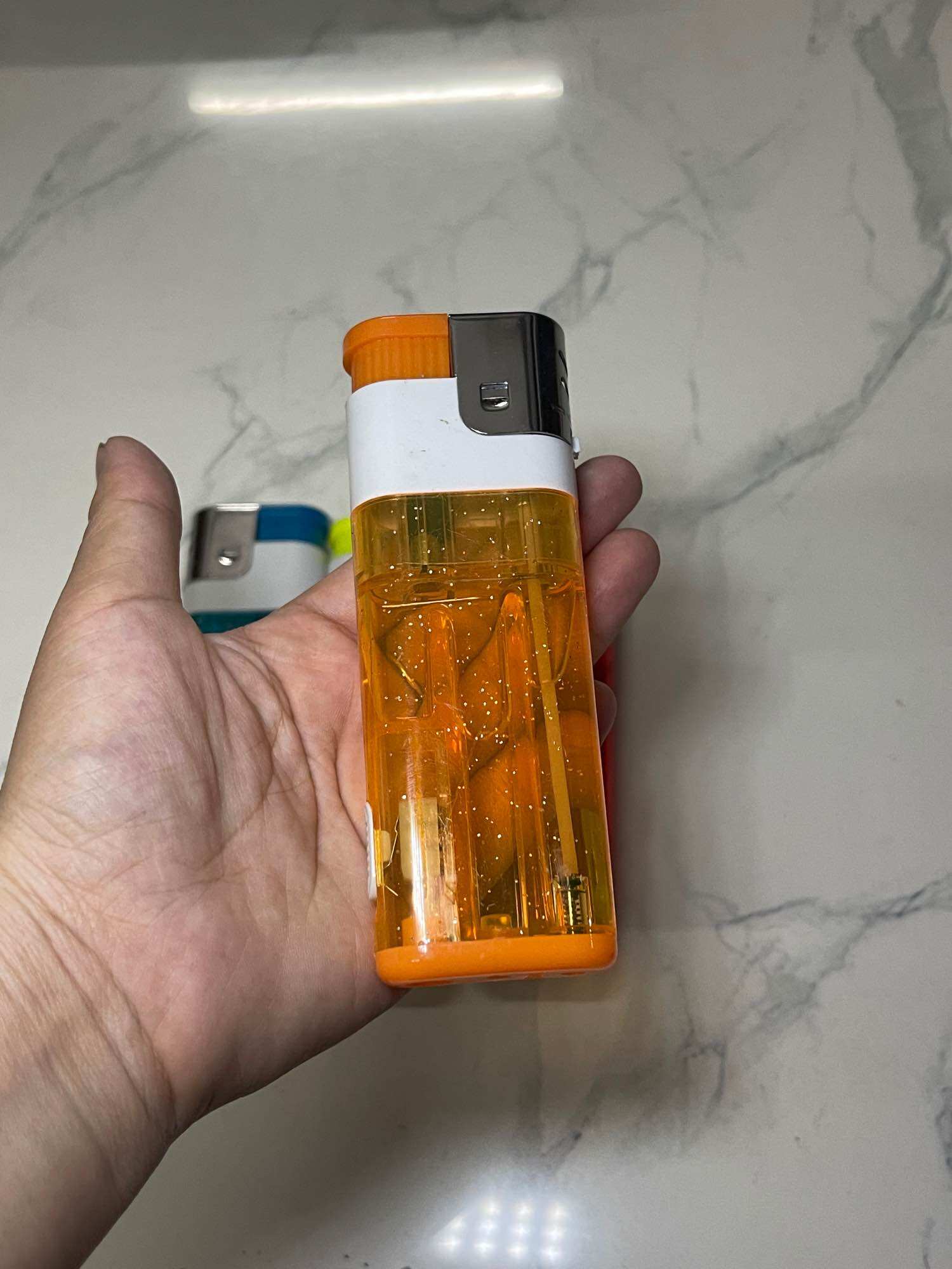  Hột Quẹt gas trong loại To Bự có hiệu ứng đèn phát sáng được chọn màu   lẻ 1 cái  