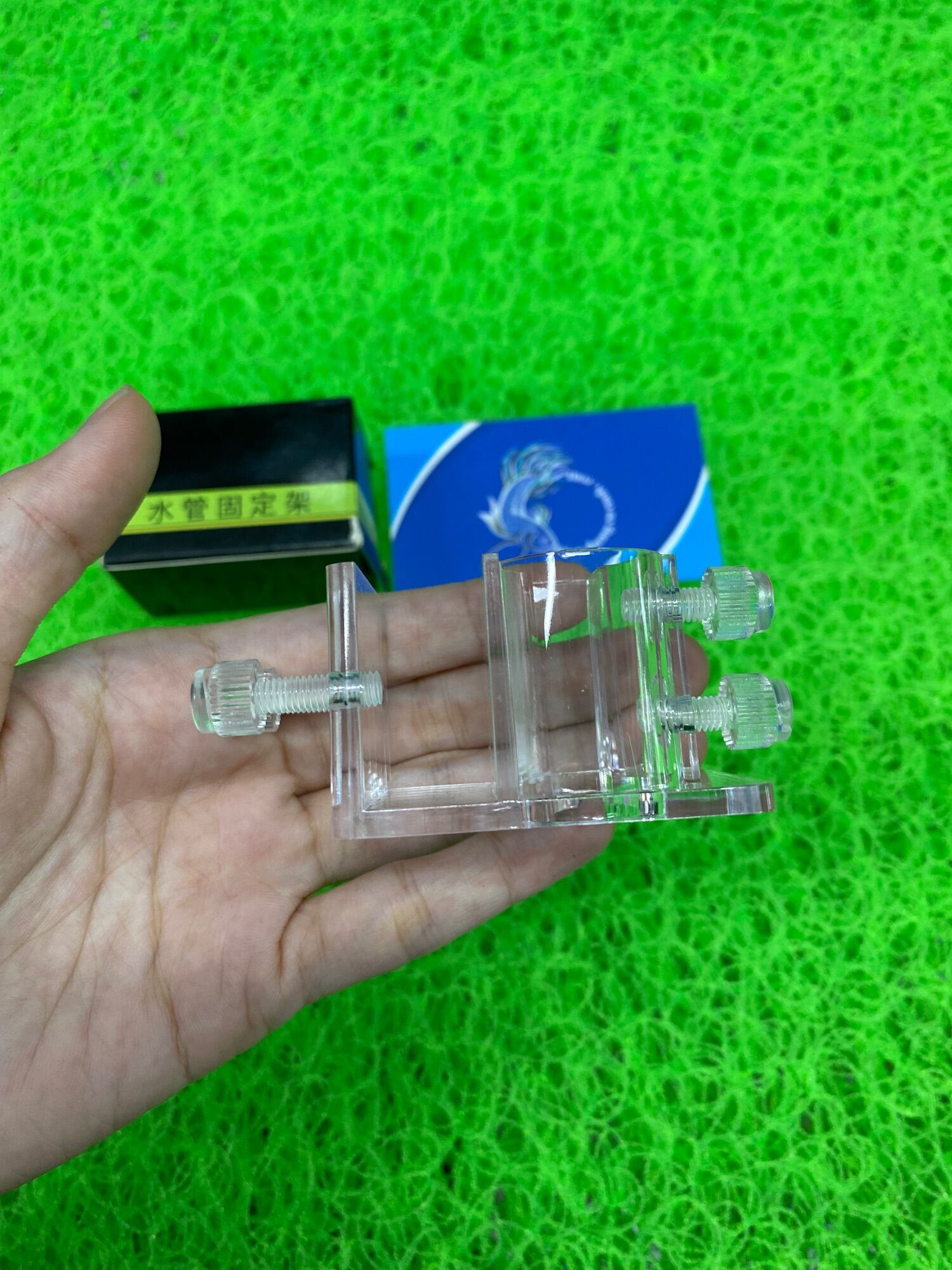 Kẹp Giữ Ống IN OUT nhãn hiệu Mufan