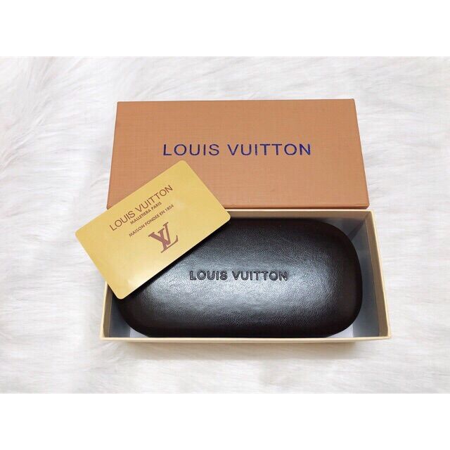 Hộp Đựng Kính Lv