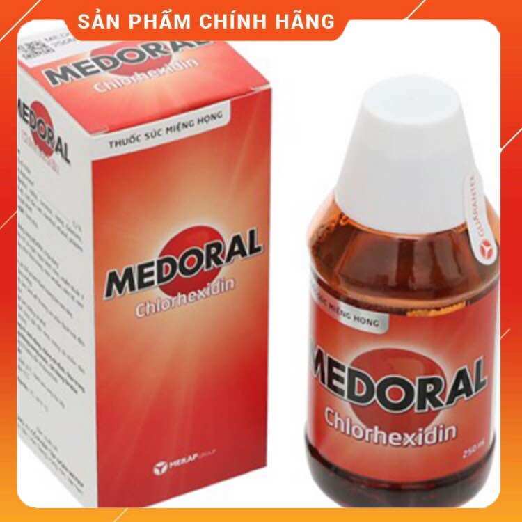 Medoral nước xúc miệng chai 250ml