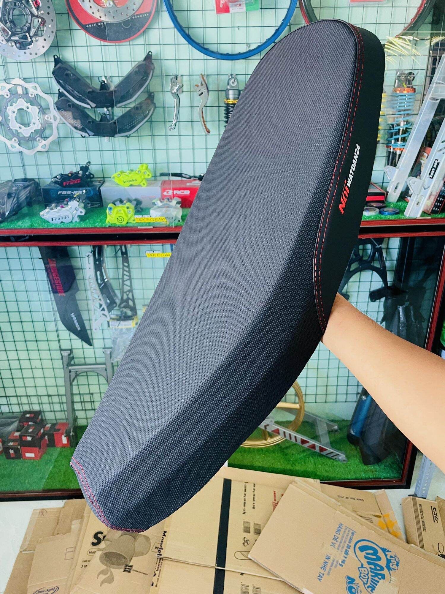 Yên Sirius 50-110 form cao, mẫu da xương cá. lắp như zin