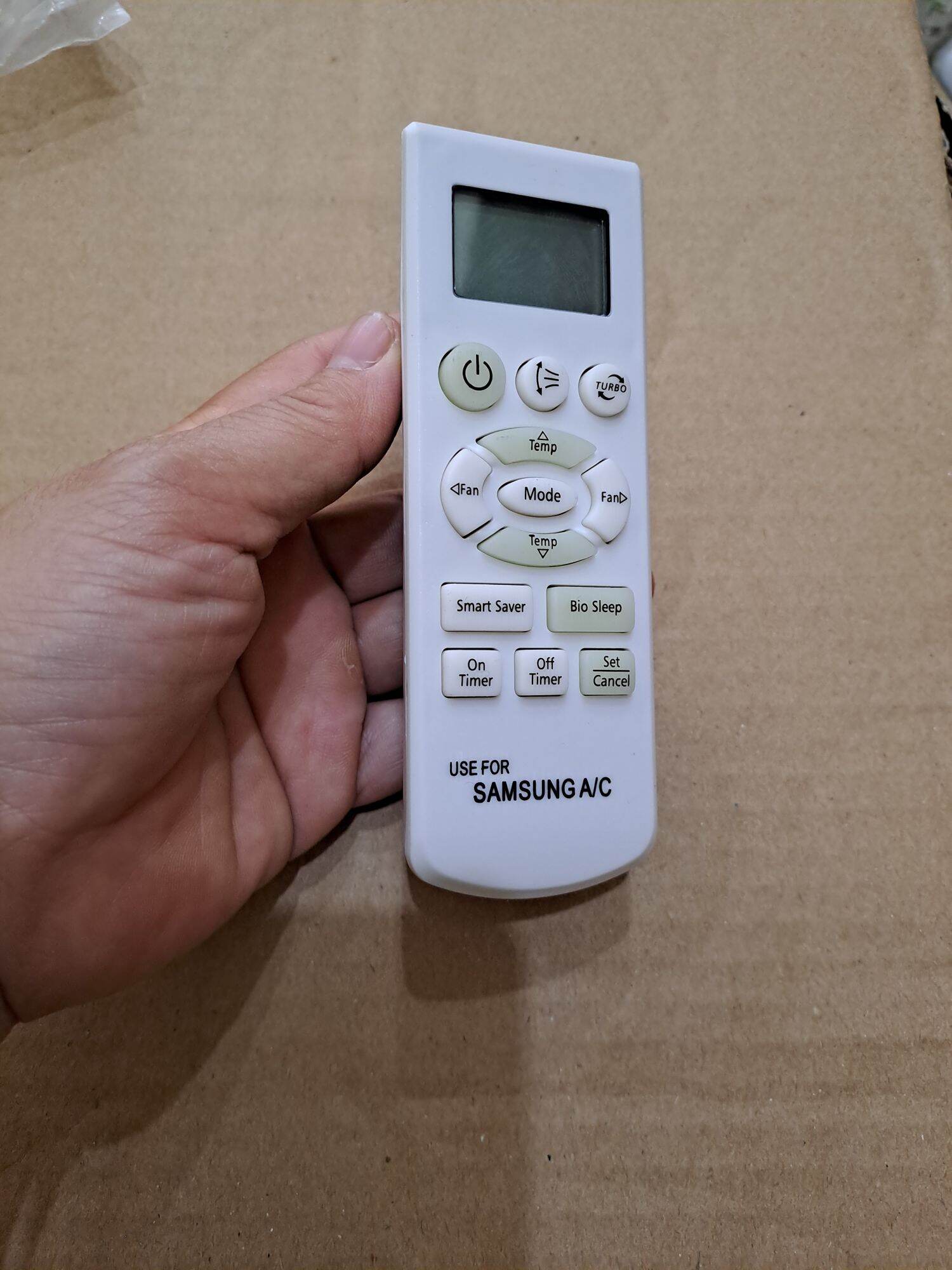 Điều khiển điều hòa samsung ngắn