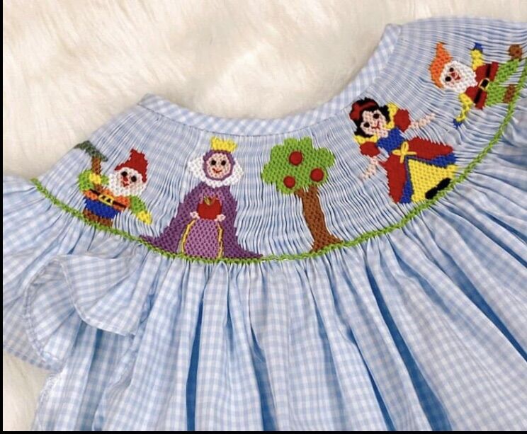 Smock công chúa bạch tuyết