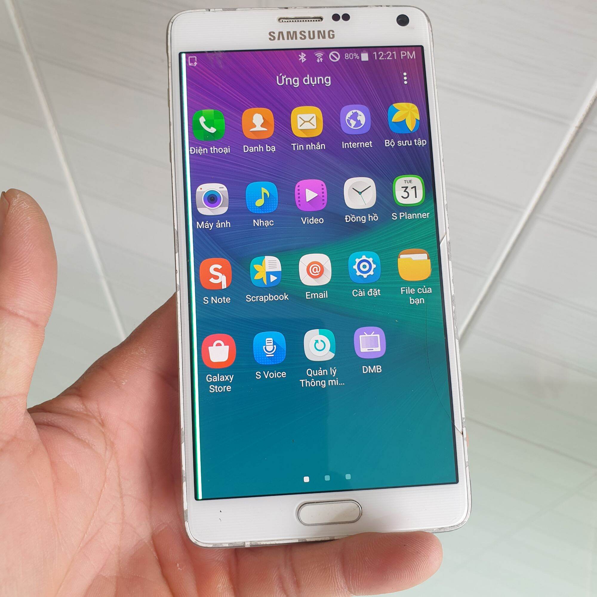 Điện thoại samsung note 4 nứt kính sọc mép