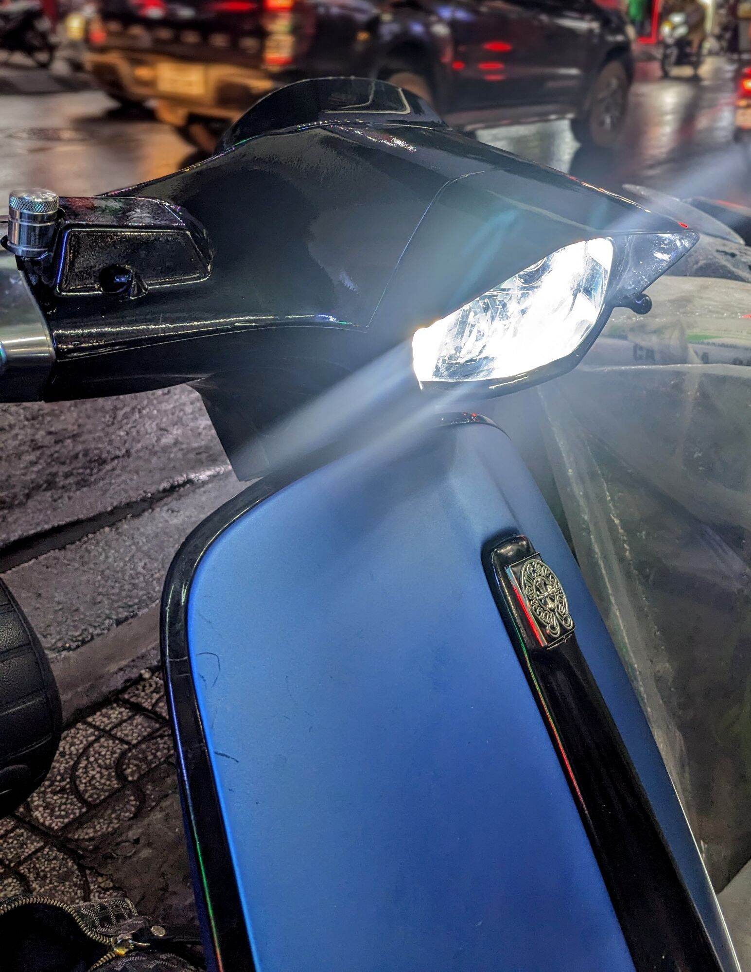 Viền pha dài cho đèn led Vespa Sprint