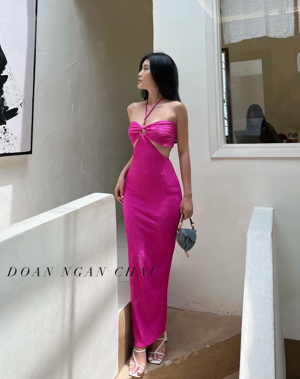 Đầm xốp ba khoen cổ yếm siêu hot