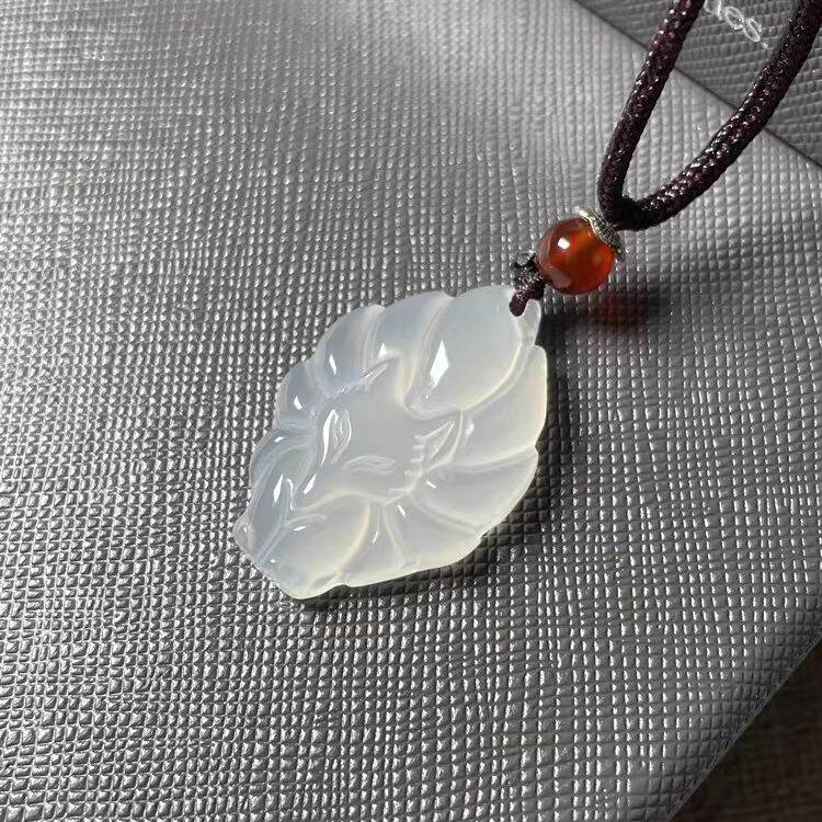 Vòng cổ hồ ly chúa mã não