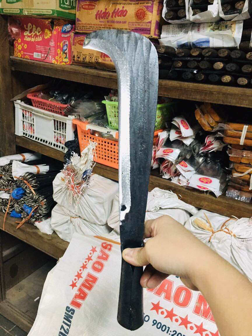 QUẮM PHÁT CỎ CÁN GỖ