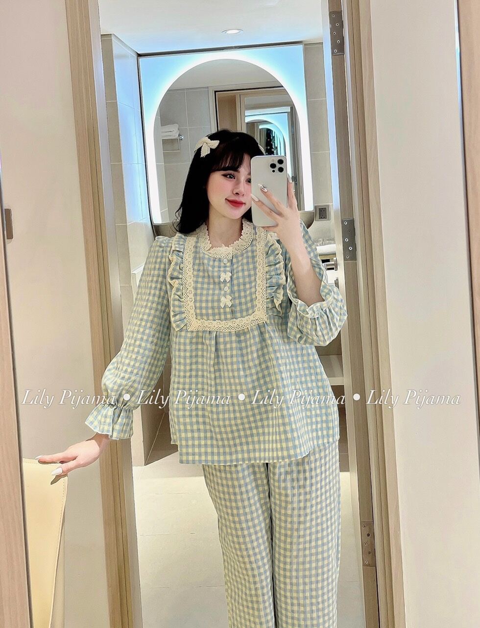 Sét bộ pyjama dài  kẻ ren siêu hót ạ.