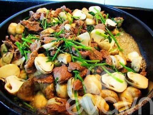 NẤM RƠM BÚP SẤY KHÔ 100G