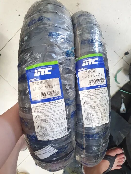 Vỏ Lốp Irc iz-003 vỏ mới new 100%. 90/80-17 và 130/70-17 cực kì bám đường. vỏ đua chuyên nghiệp . ba