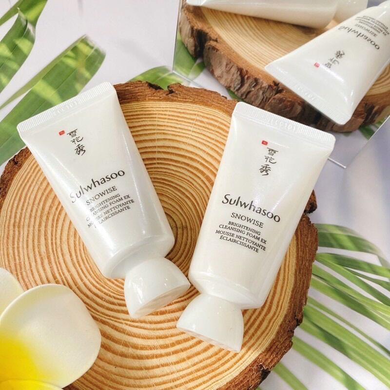 Sữa rửa mặt dưỡng trắng da Sulwhasoo Snowise