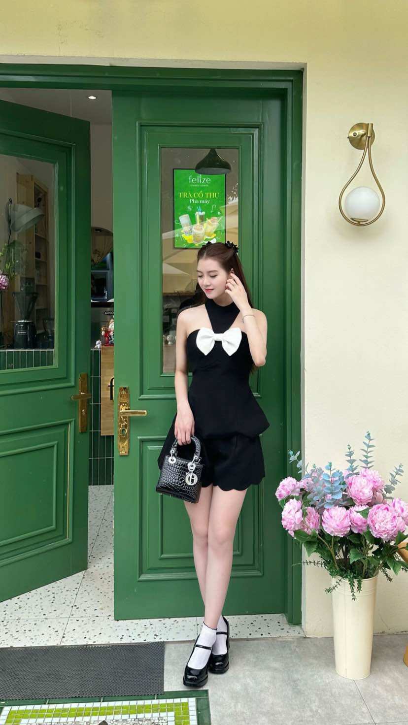 Top - áo cổ yếm thắt nơ - CLARA RUBY