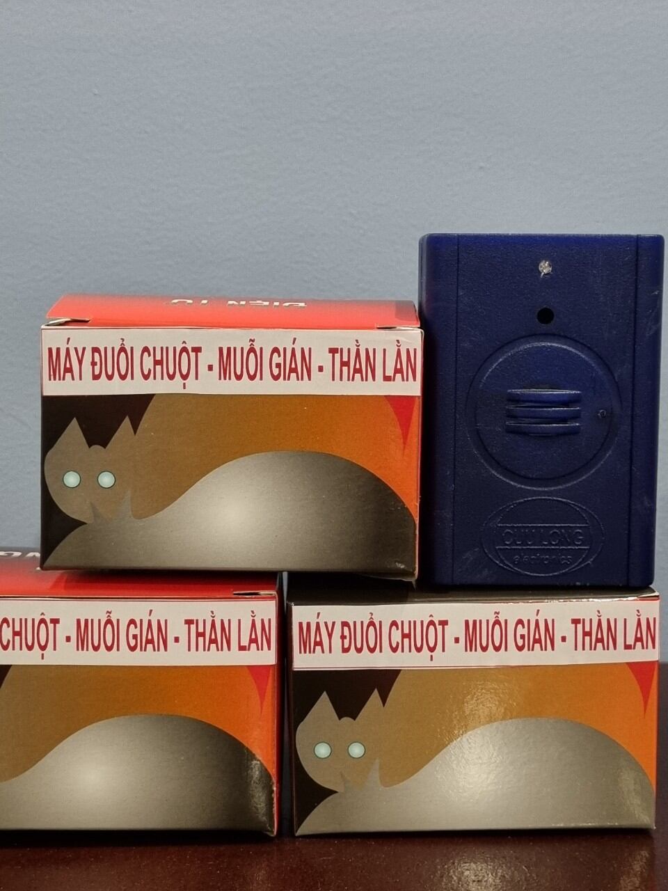 Máy đuổi chuột đuổi muỗi gián thằn lằn Cửu Long