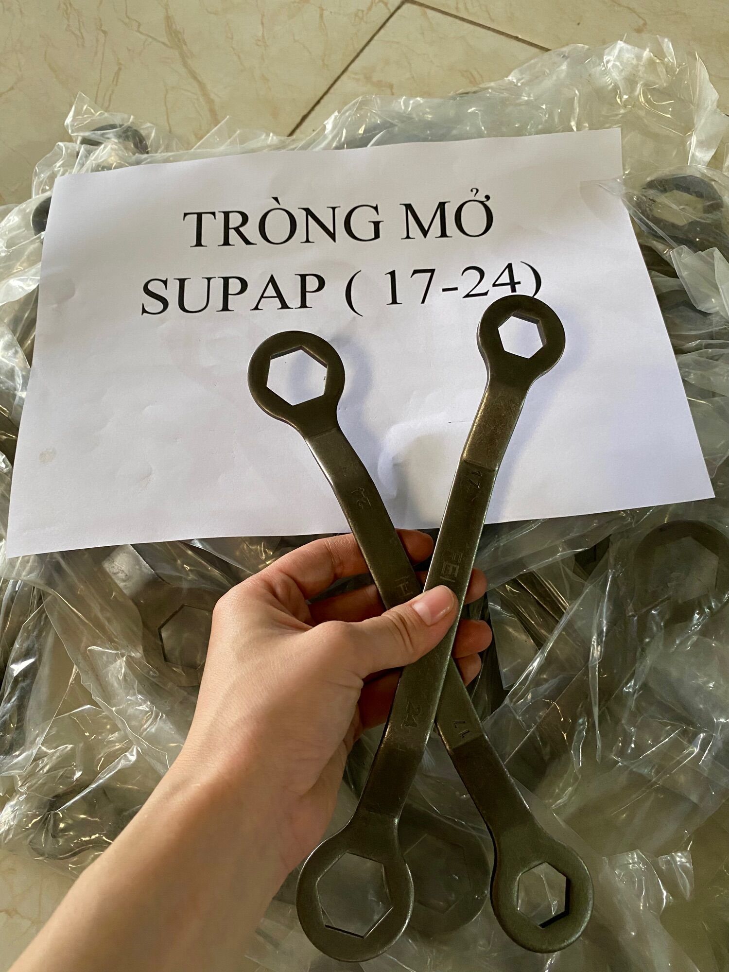 Tròng mở nắp supap xe máy honda và yamaha 17-24