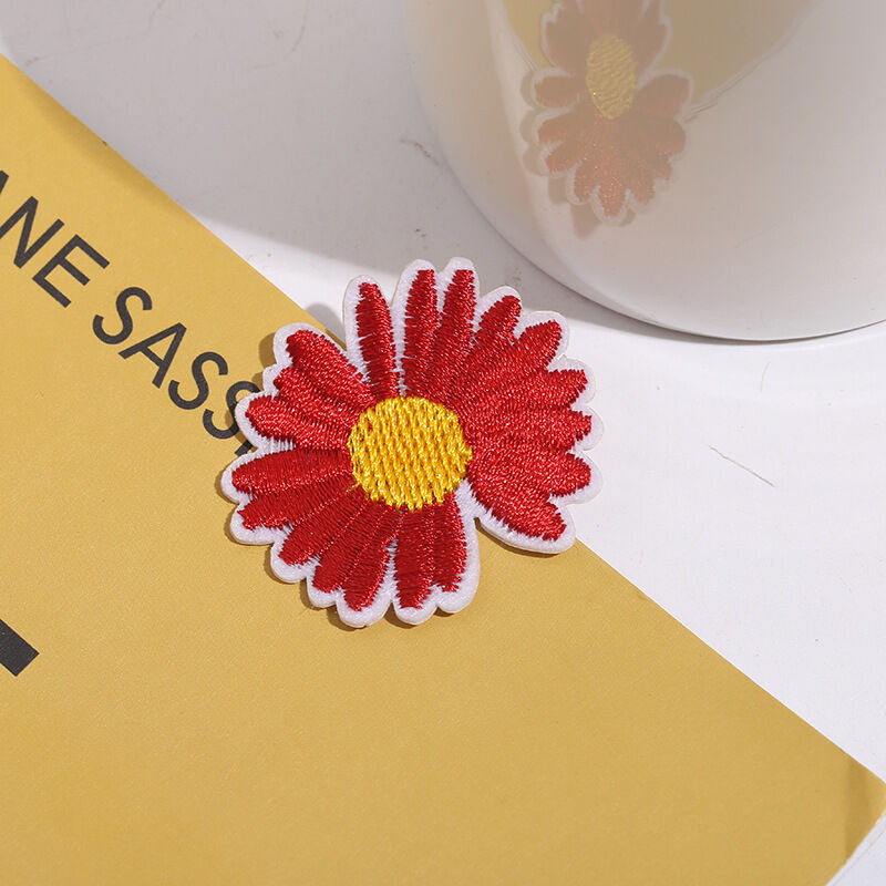 Sticker Ủi Hình Thêu Hoa Cúc Siêu Xinh (1 miếng)