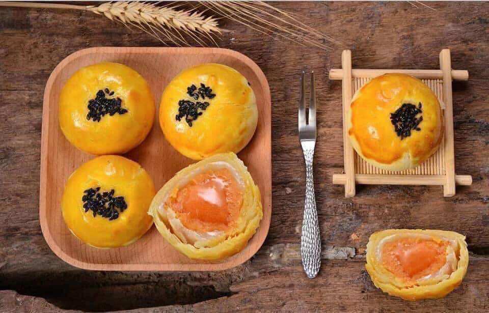 Thùng 2.5kg Bánh liu trứng chảy, bánh ngàn lớp