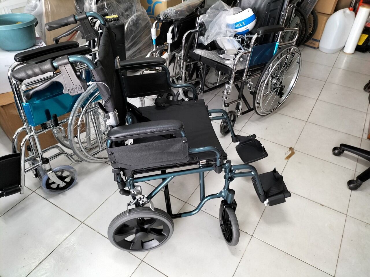 xe lăn du lịch cao cấp