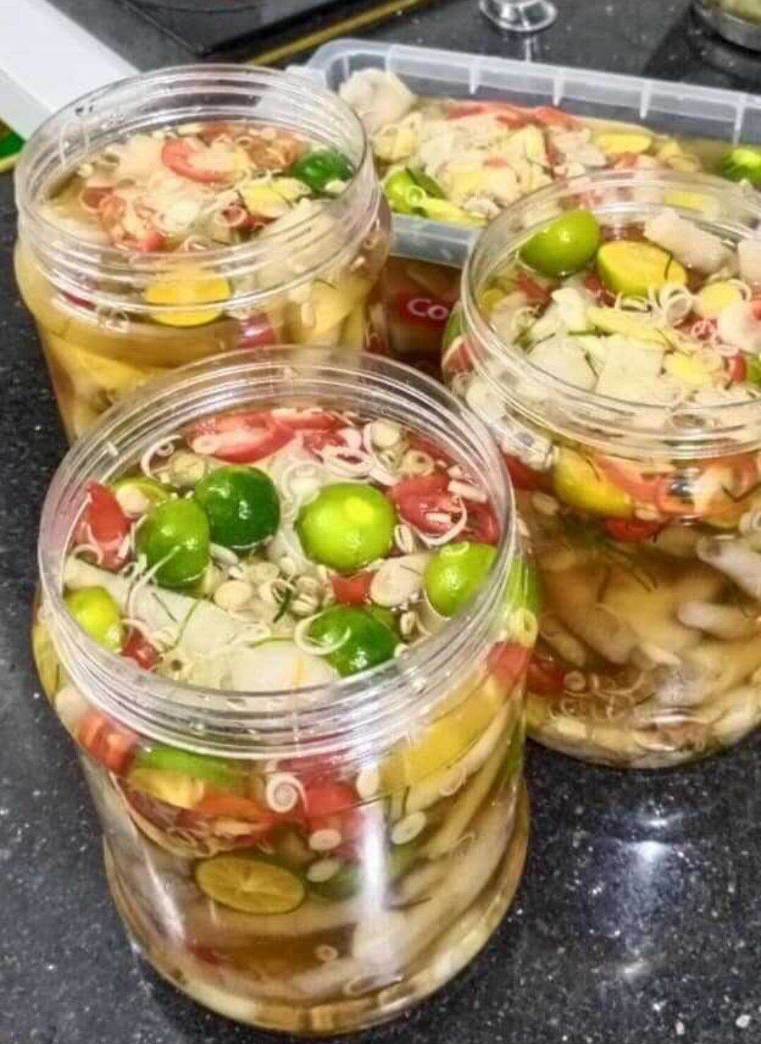 Chân gà ngâm xả tắc