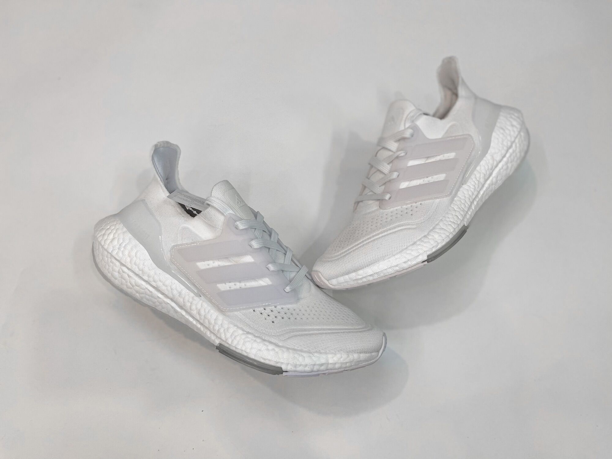 [HCM]Giày Ultra Boost 2022 nam nữ mới êm bền gym chạy bộ (trắng)