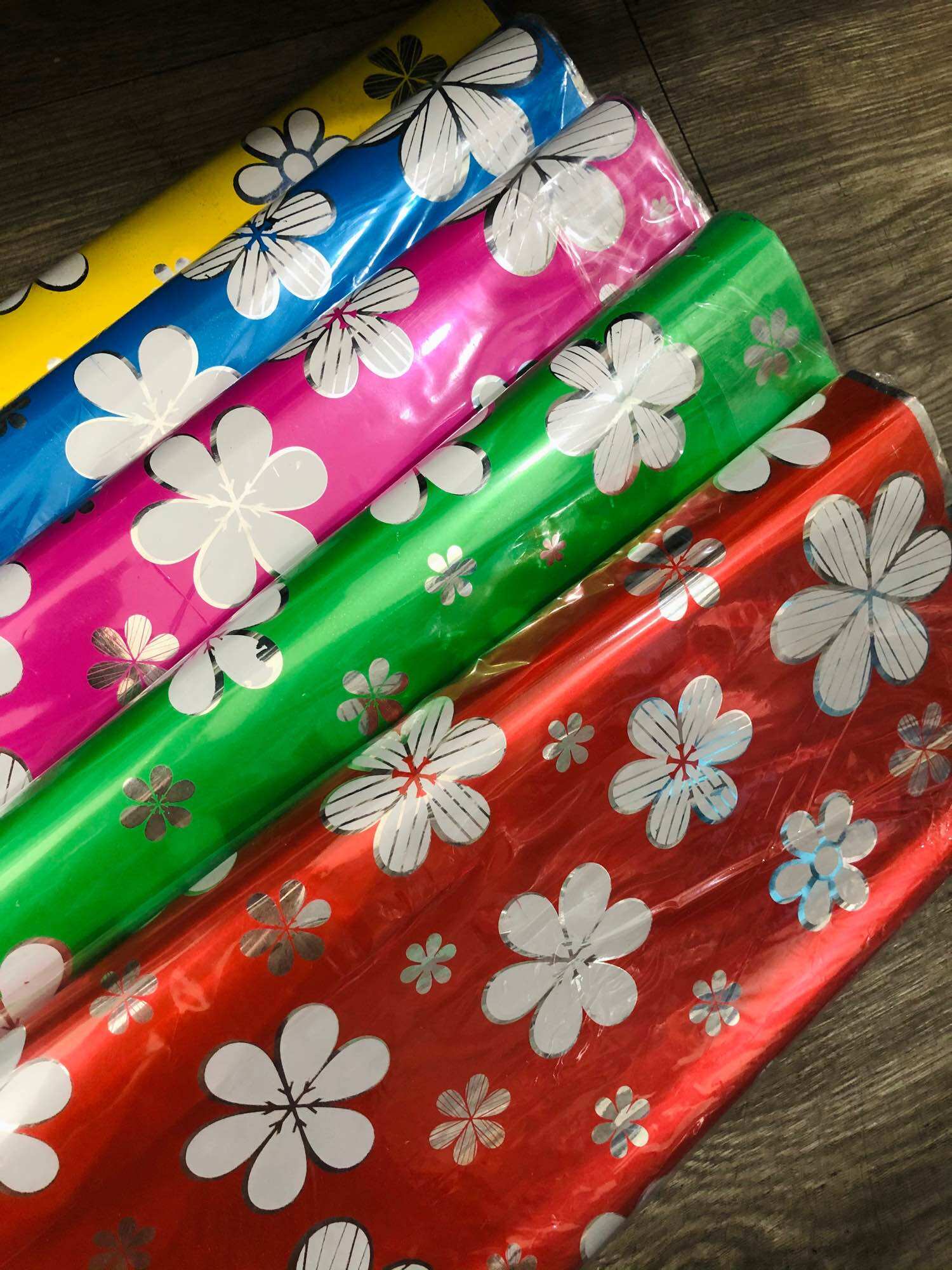 (about 10 Sheets) Multi-Colored Gift Wrapping Glassine Paper (70X100Cm)