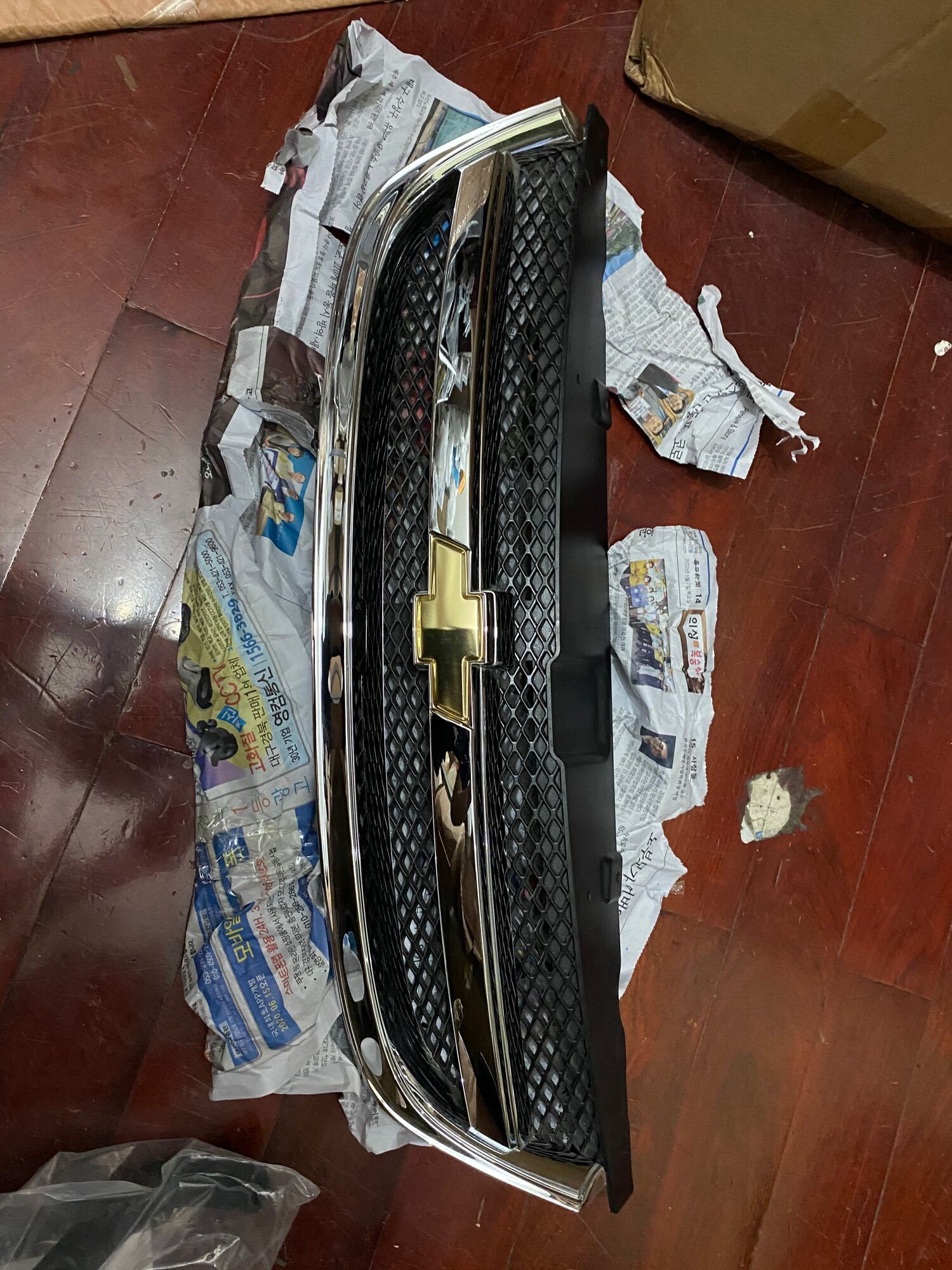 Mặt ca lăng Lacetti Ex Gm: