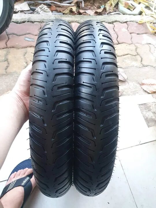 lốp Vỏ 90/90-14 michelin extra cao cấp gắn các loại xe tay ga . vario. ab. vison ......hàng củ tháo xe giá cực tốt...