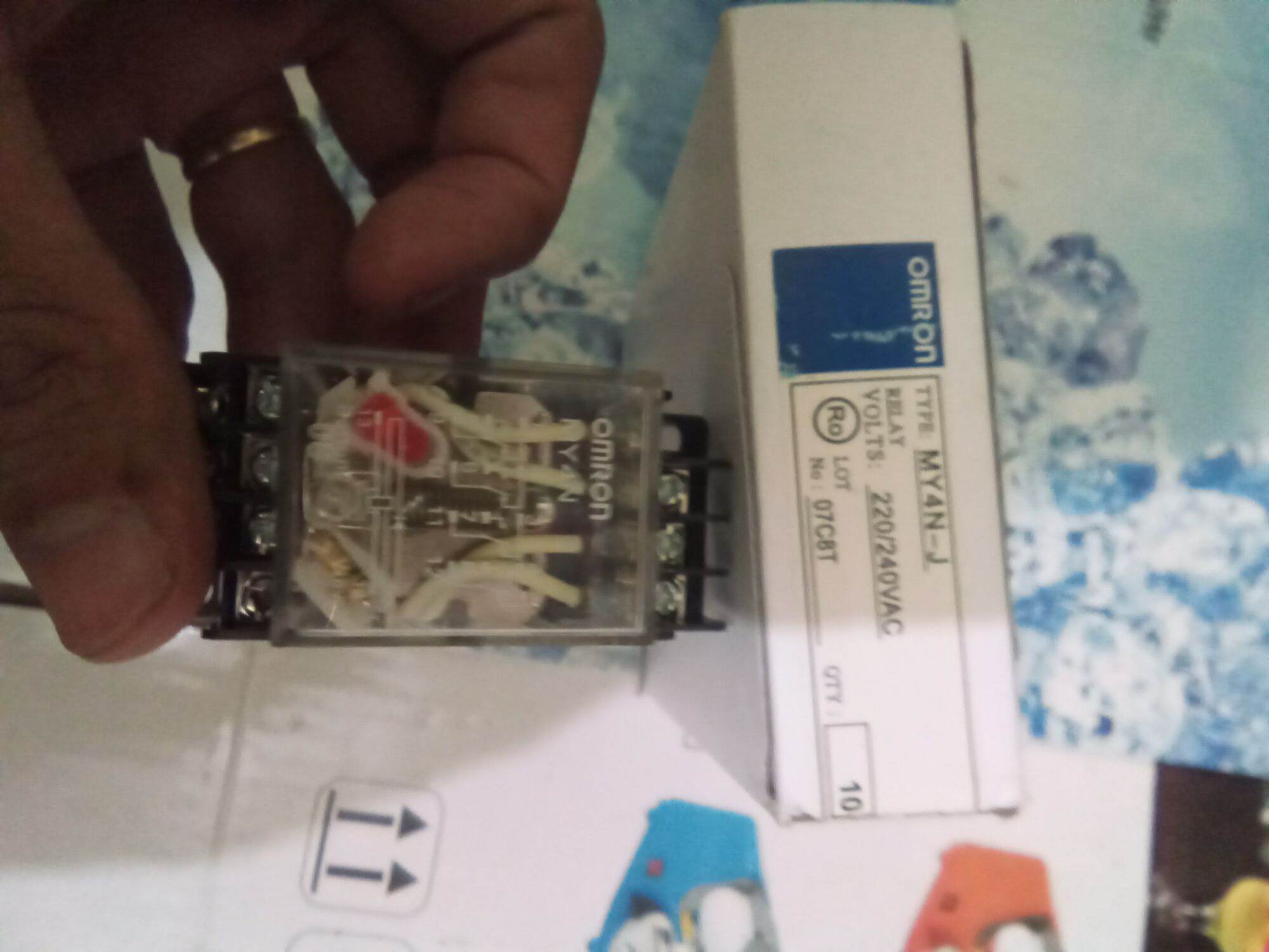 Rơ le trung gian 14 chân 220V