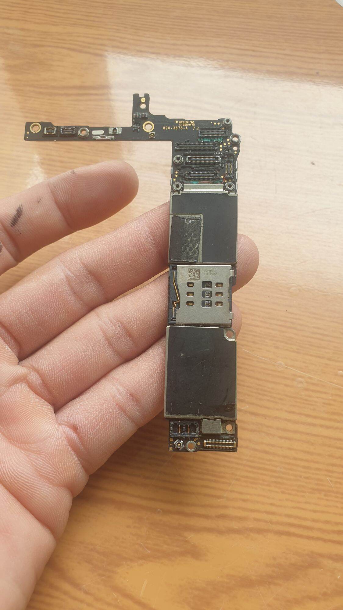 xác Main I P 6plus mất nguồn lấy Linh kiện