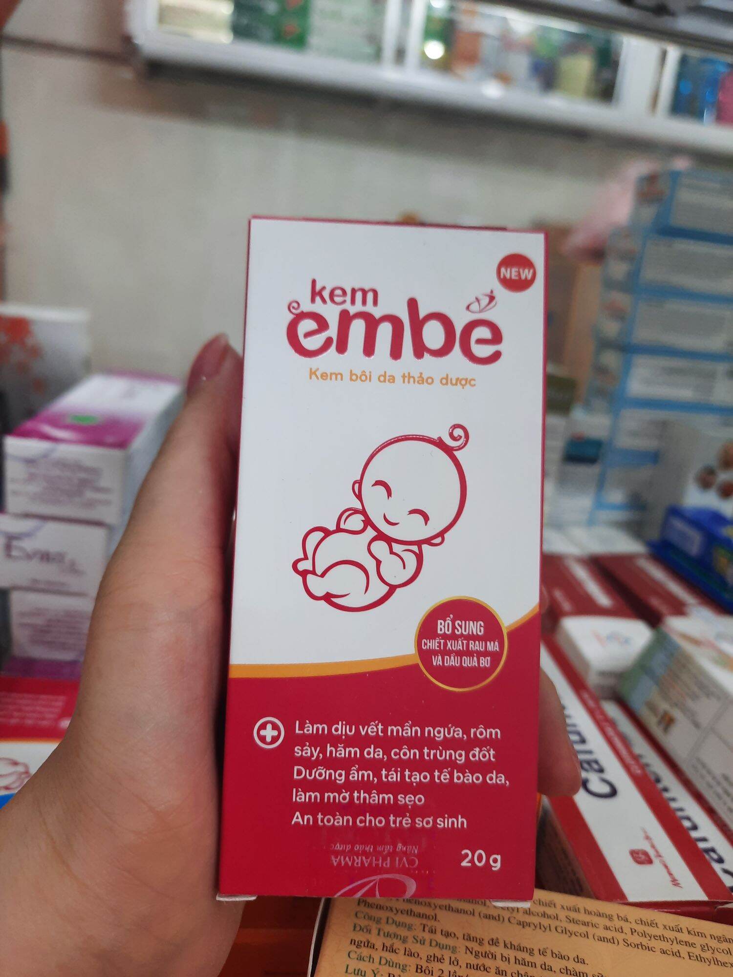 Kem bôi da thảo dược em bé 20g .hêt mẩn ngueas ,riom,hăm,côn trùng đốt..