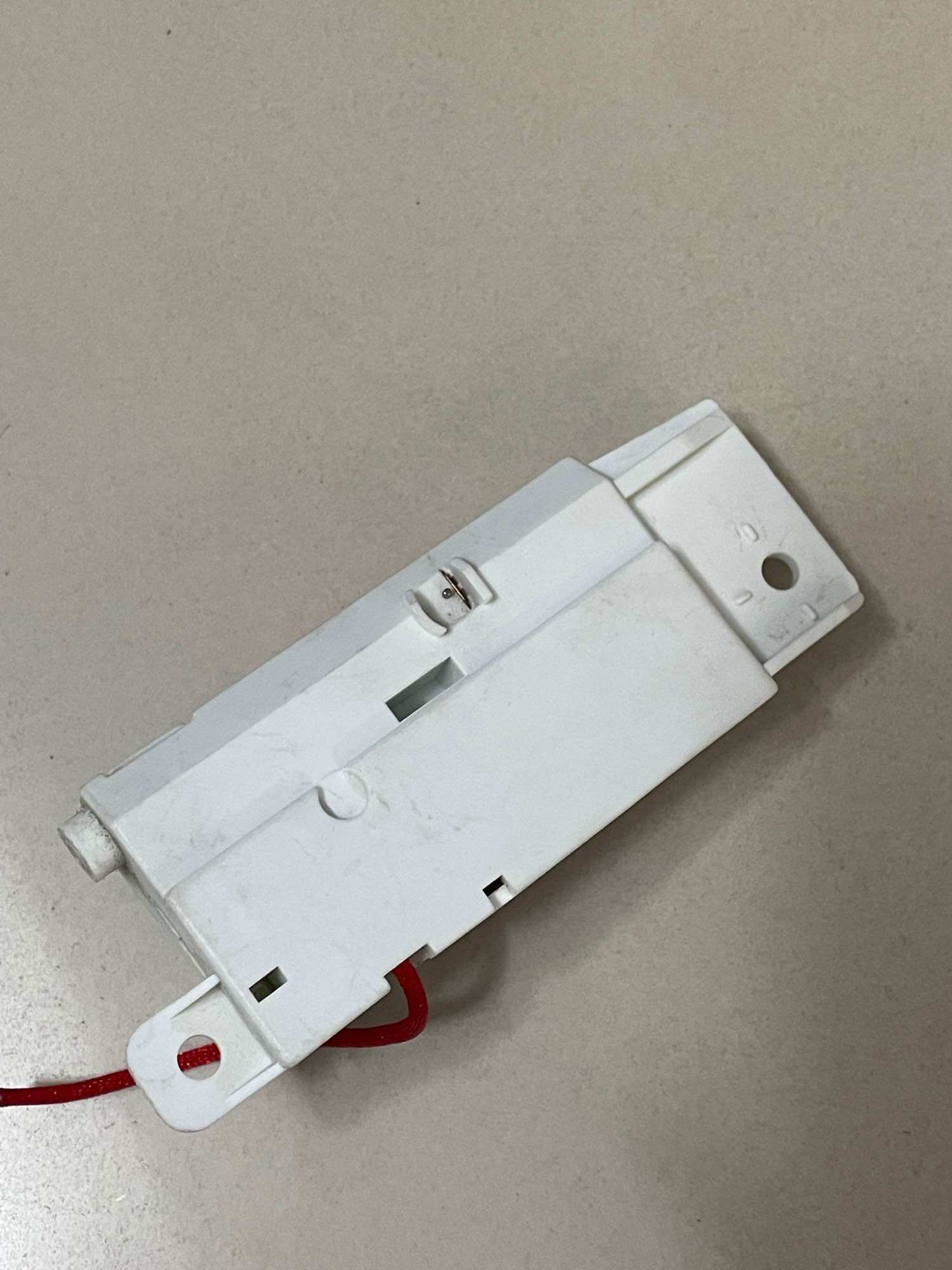 công tắc cửa máy giặt LG lồng đứng