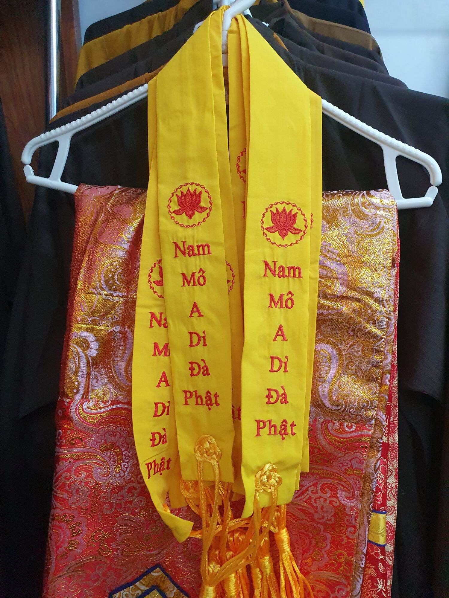 Pháp y Phật giáo