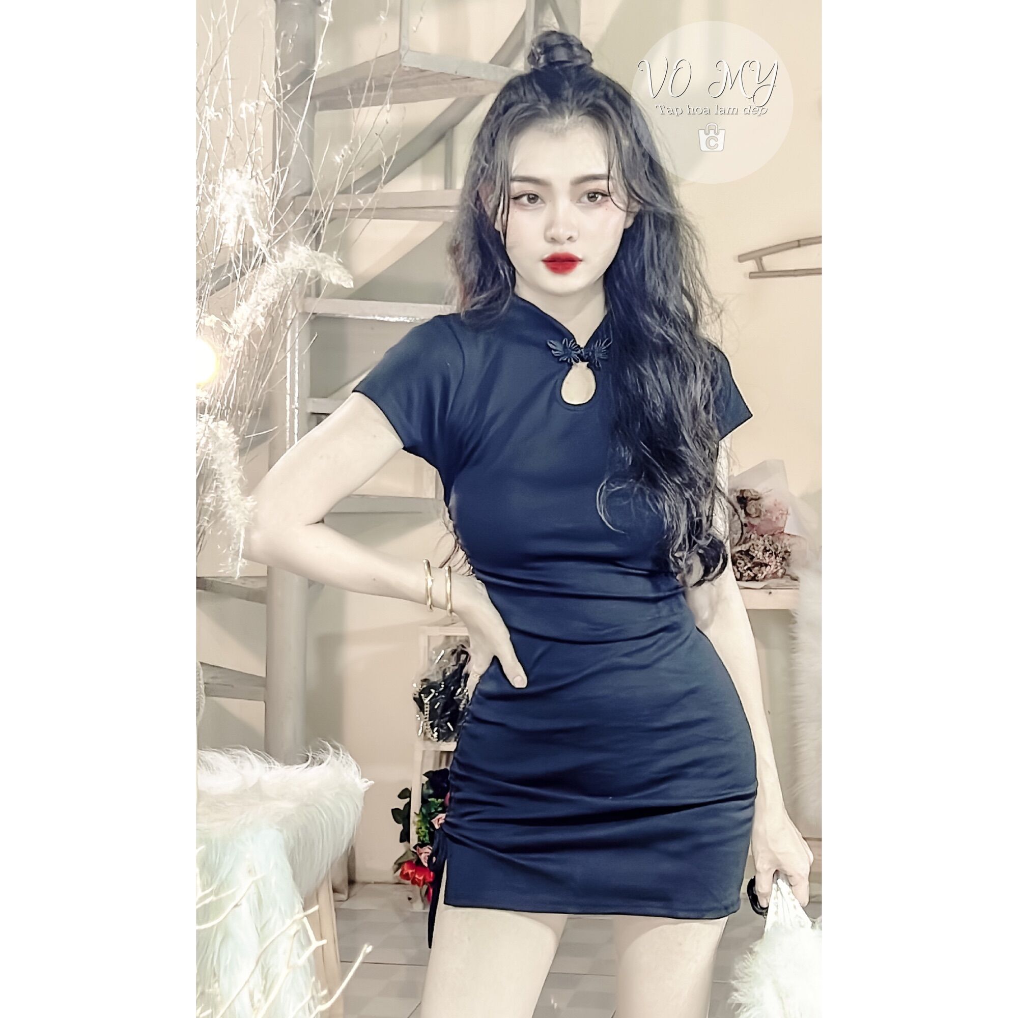 Đầm body cổ tàu rút dây