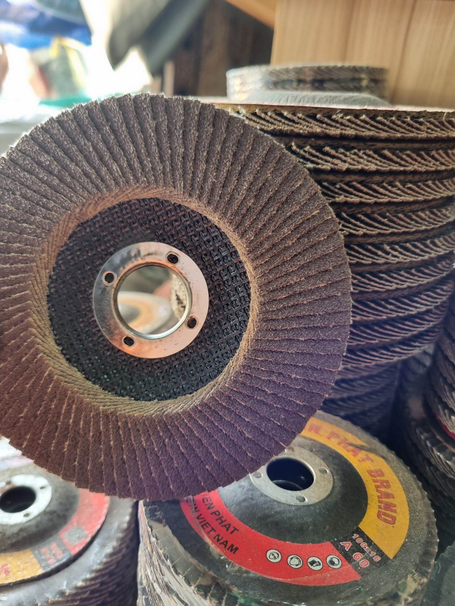 10 viên nhám xếp 100mm, 125mm