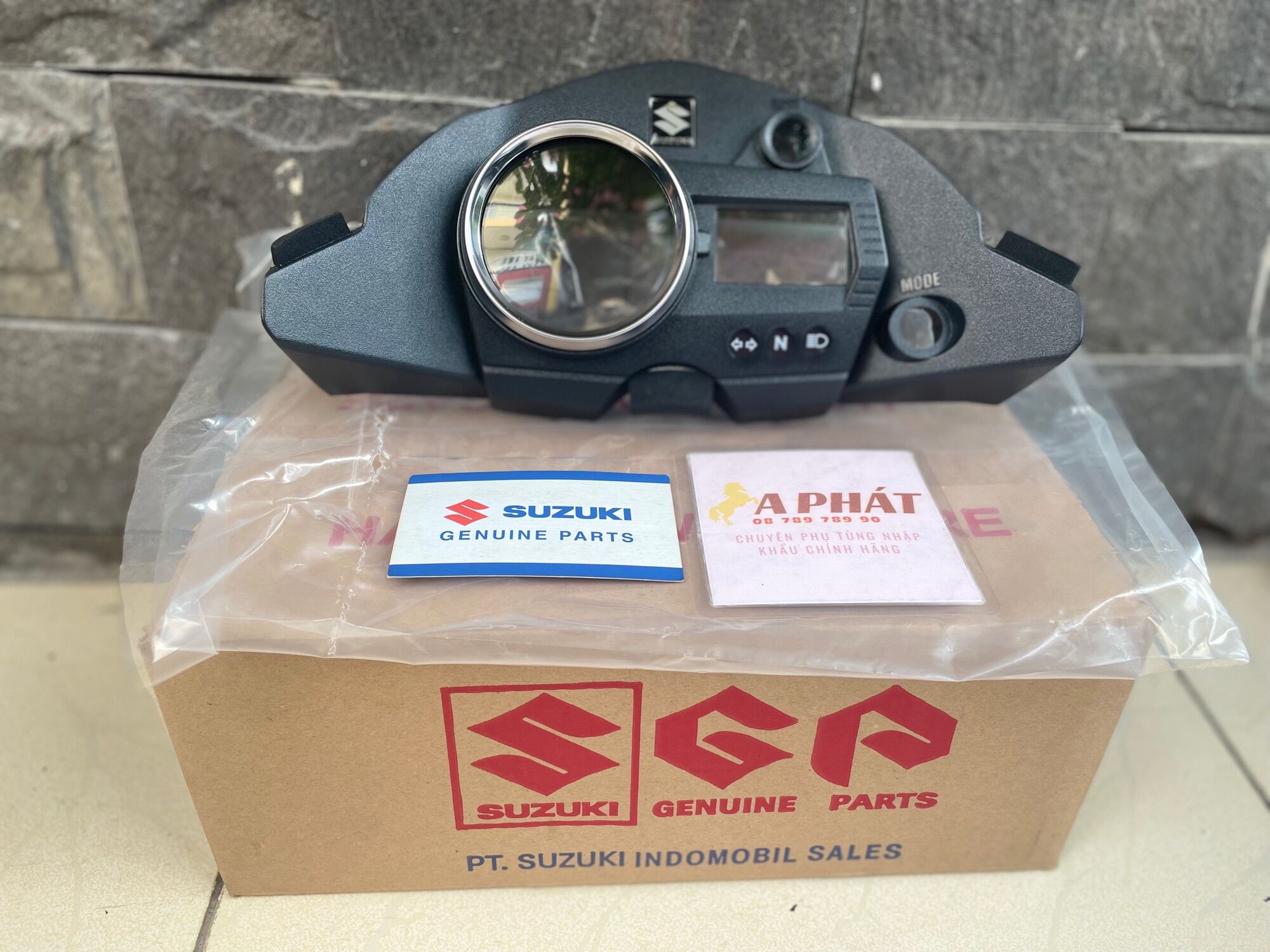 Mika đồng hồ raider , satria fu xăng cơ