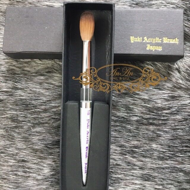 Cọ đắp bột yuki chính hãng , size chuẩn 18