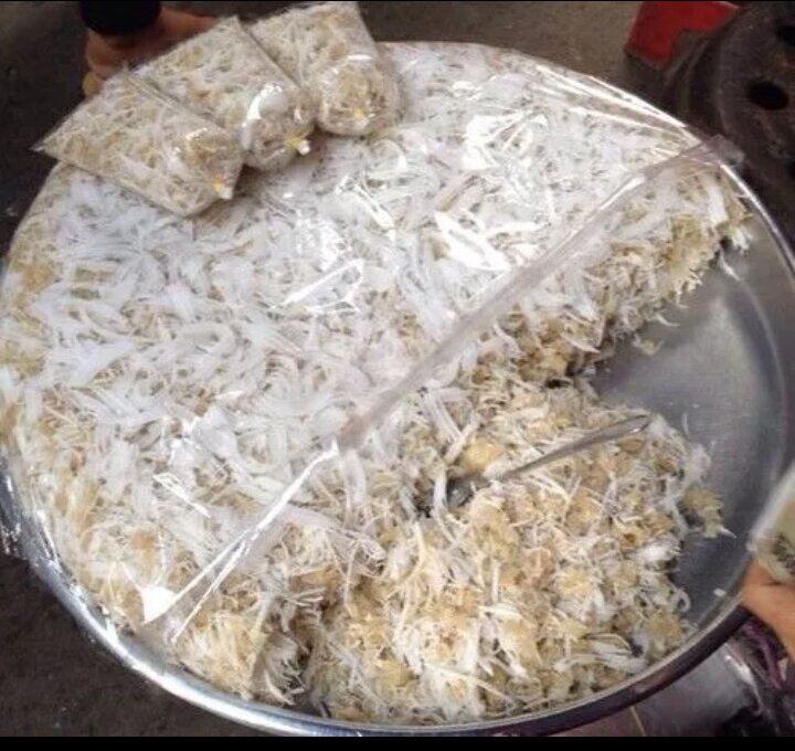 Cốm dẹp trắng (300g)(500g)(1kg) loại 1 cực ngon..Cốm dẹp trắng Cốm Dẹp Cốm ngon