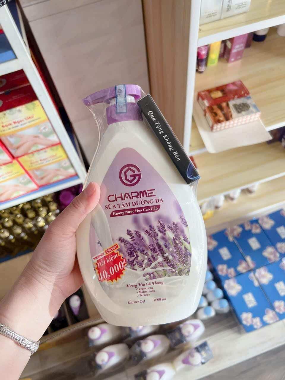 [ không tặng kèm nước hoa mini] SỮA TẮM DƯỠNG DA HƯƠNG NƯỚC HOA 1000ML
