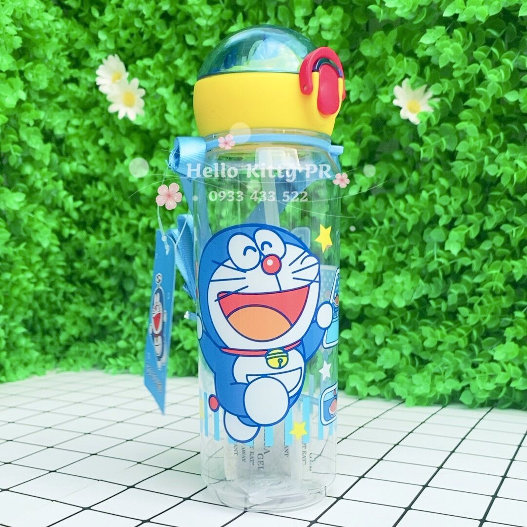 Bình nước có dây đeo 550ml Hello Kitty Doremon Doraemon