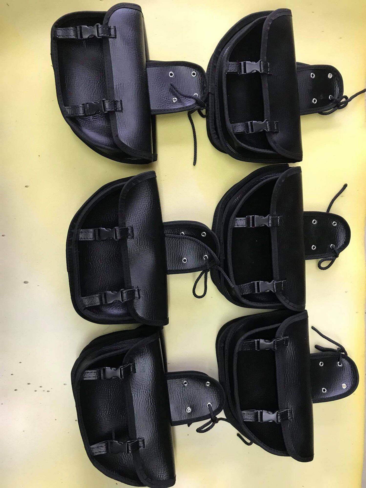 Túi da treo xe Win độ