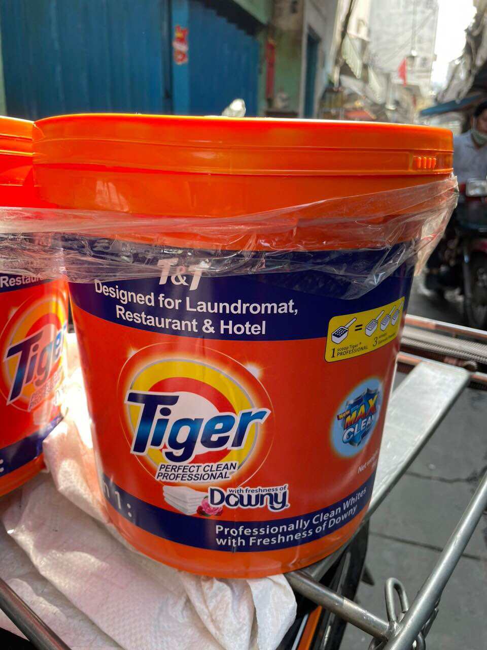 Bột giặt Tiger hương downy 9kg