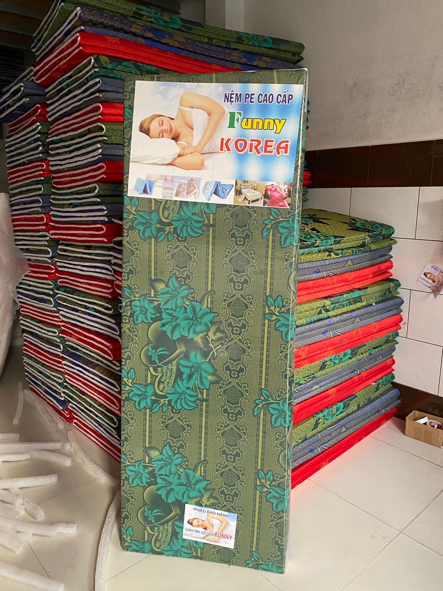 Nệm xếp gấp 3 tấm pe dày 3 cm