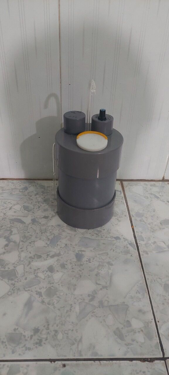 Bình rót rươu tự động không nút nhấn