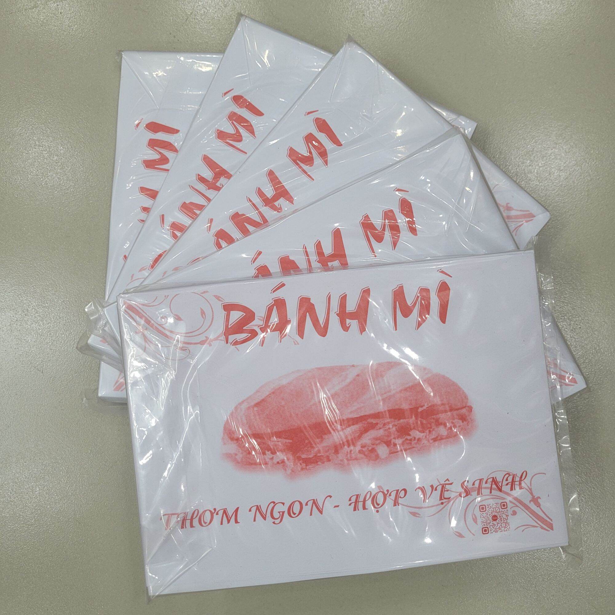 Combo 900 tờ giấy gói bánh mì a5