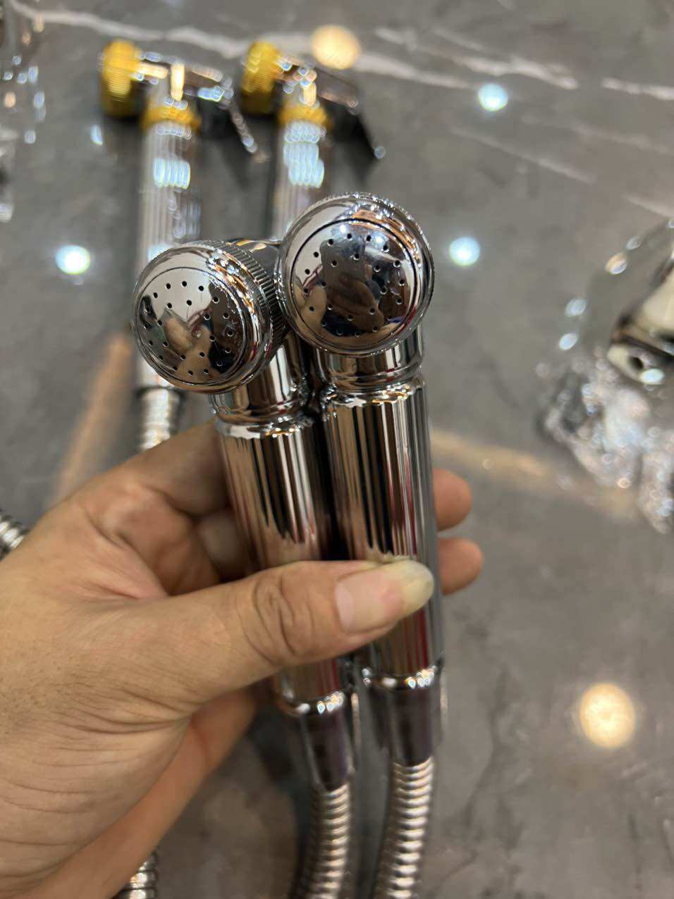 Vòi xịt vệ sinh hàng nội địa nhật(made in japan)